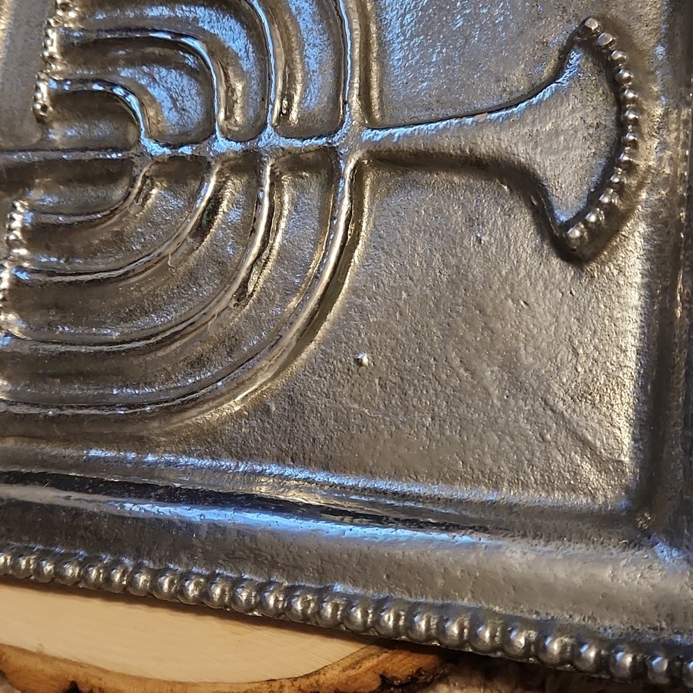 Mud Pie Silver Metal Menorah Design Plate with Box - Picture 4 of 7